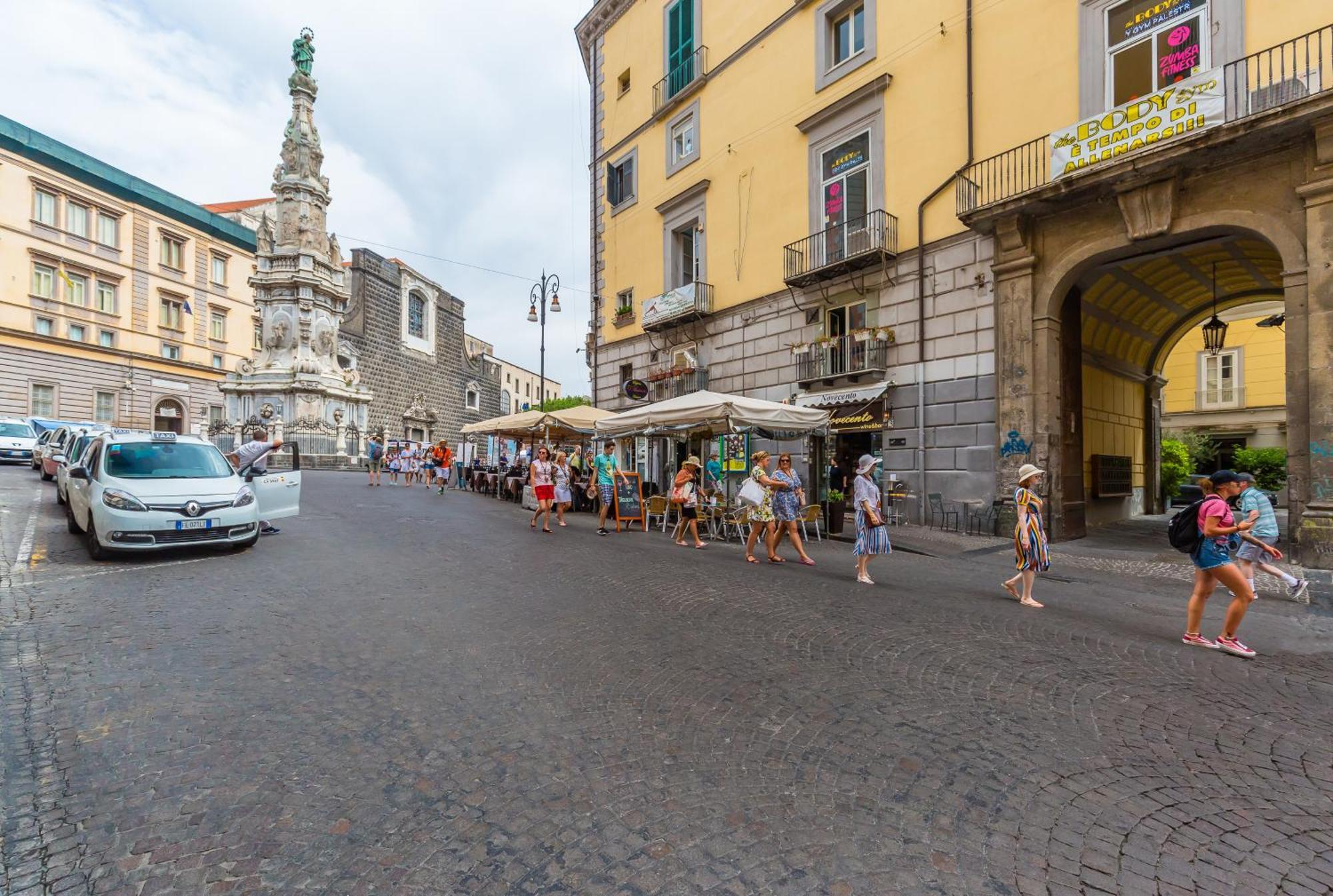 Residenza Trinita Maggiore Nápoles Exterior foto