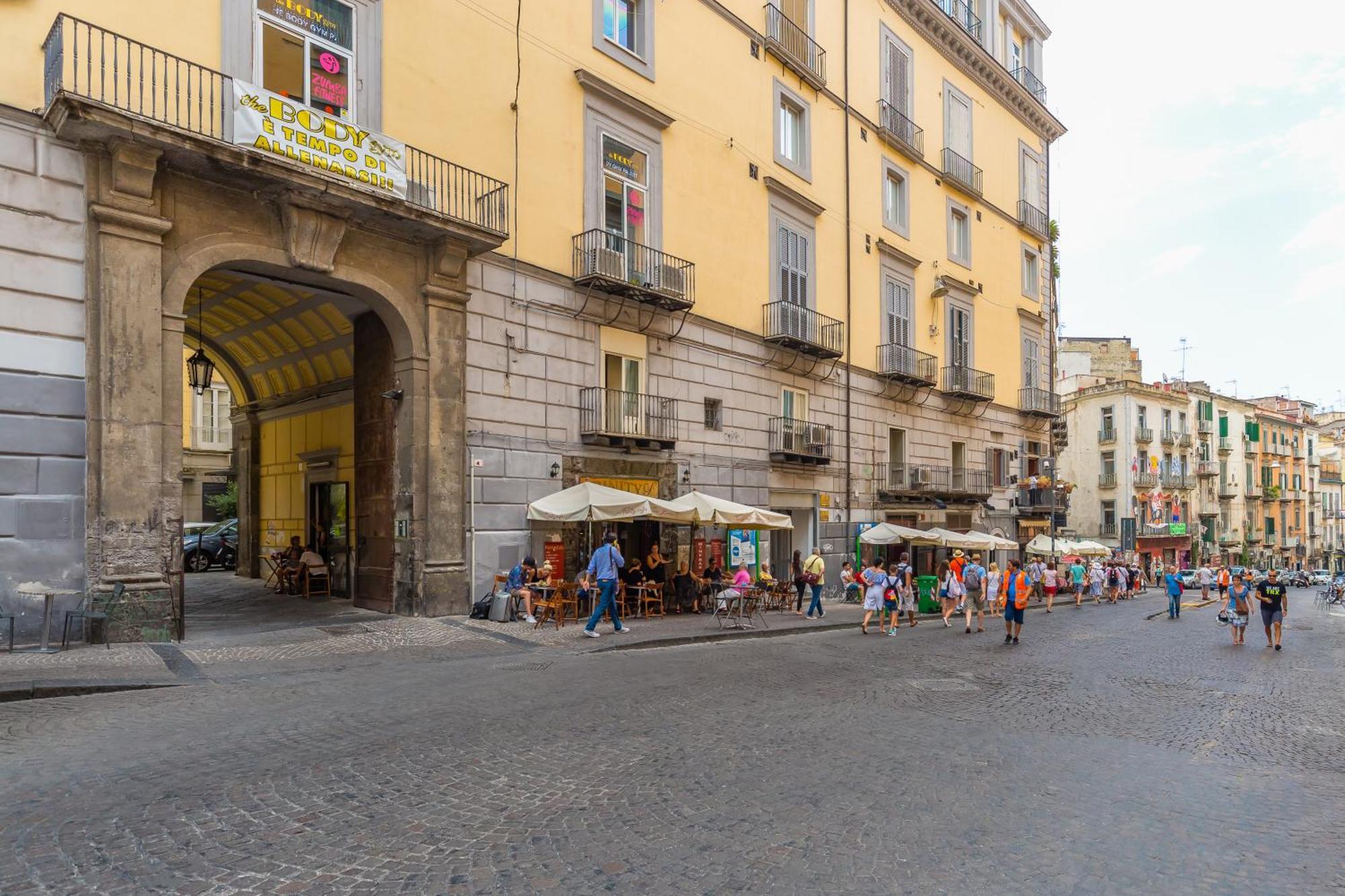 Residenza Trinita Maggiore Nápoles Exterior foto